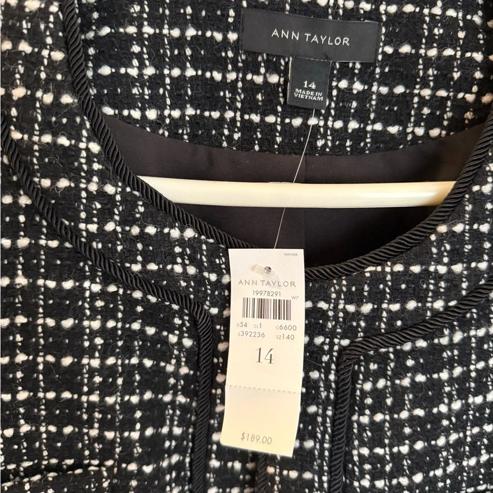 Ann Taylor Black and White Tweed Collarless Blazer and Matching Skirt - Picture 3 of 7
